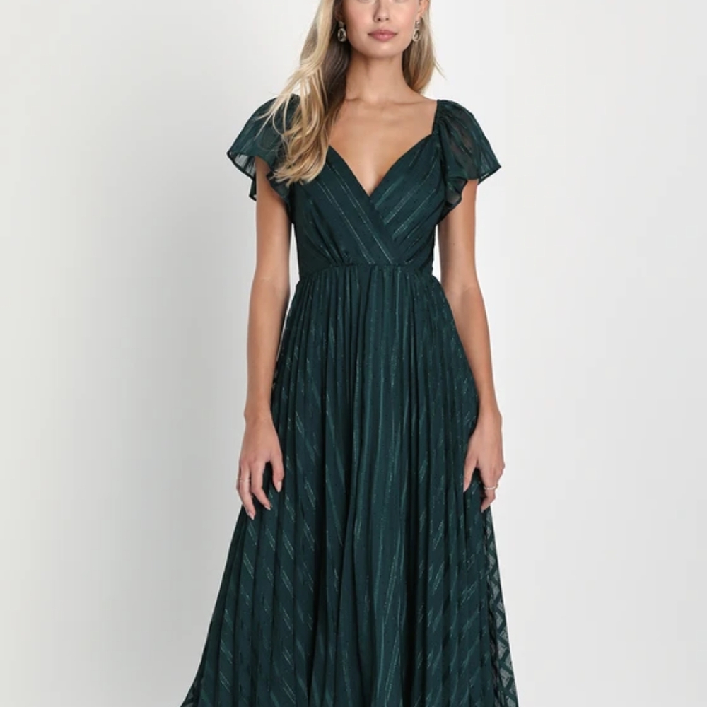 Lulu's Plus-Size A-Line Midi Dress with Flutter Sleeves